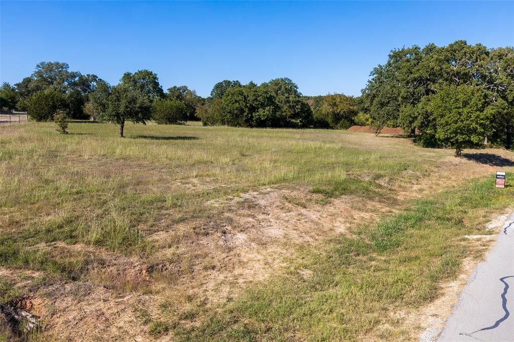 1.44 acres in Hood County, Texas