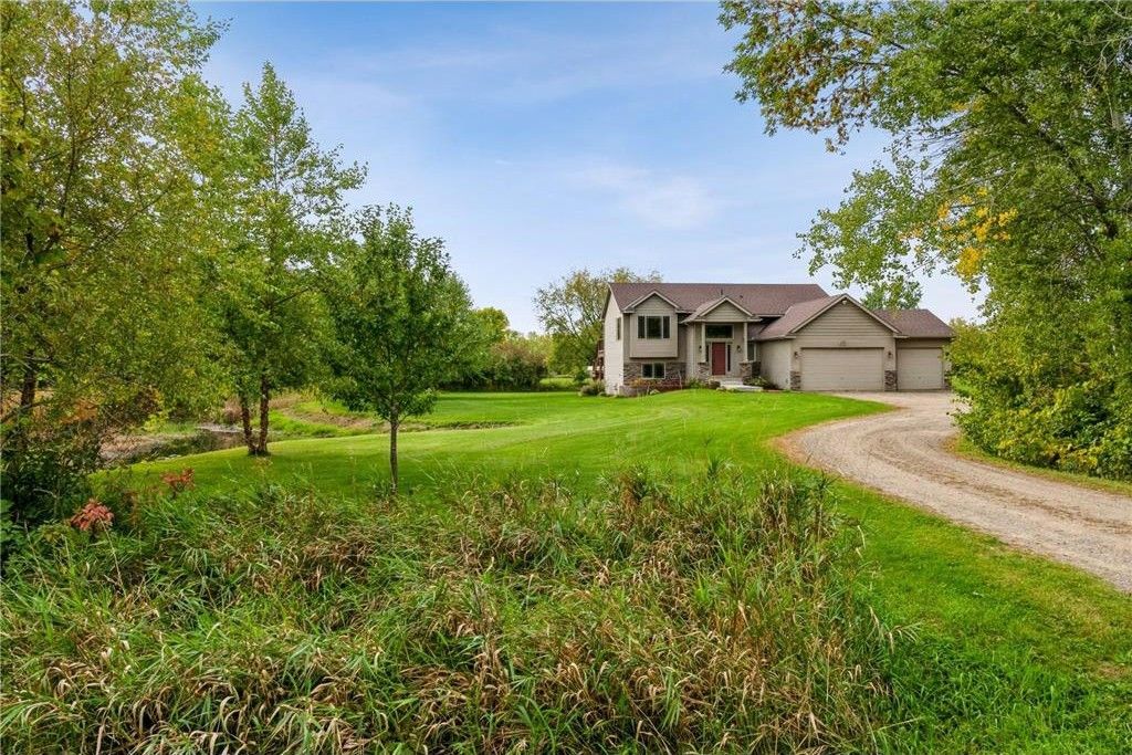 2.5 acres in Anoka County, Minnesota