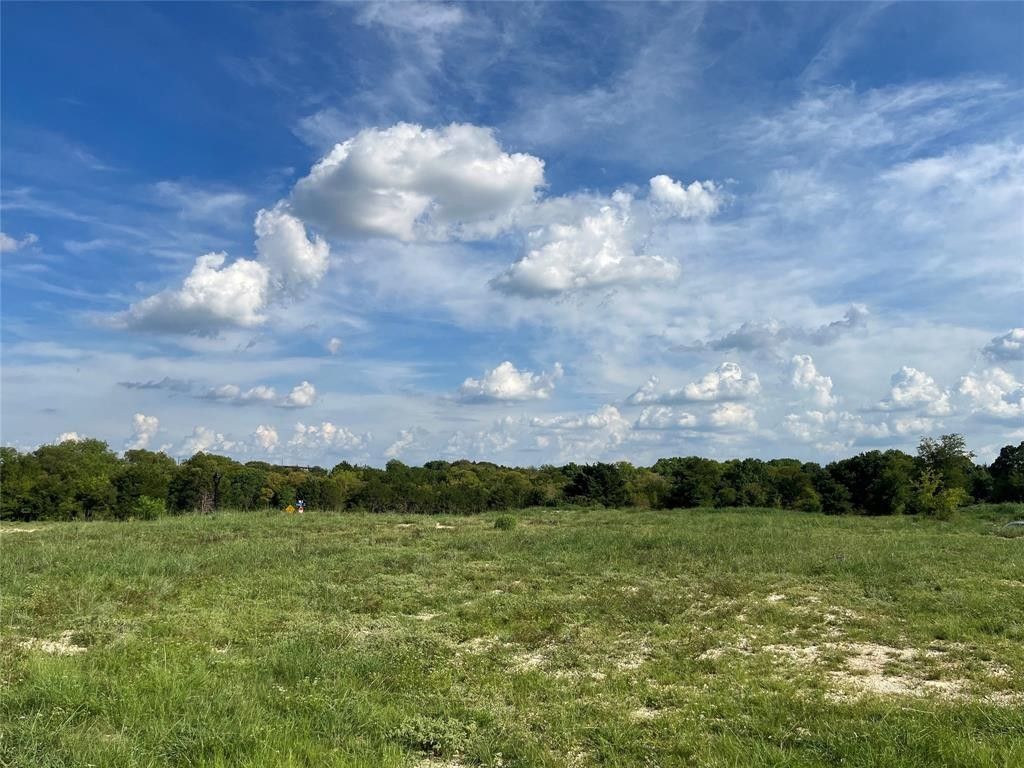1.17 acres in Ellis County, Texas