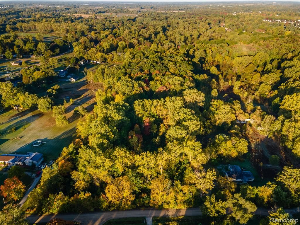 10 acres in Wayne County, Michigan