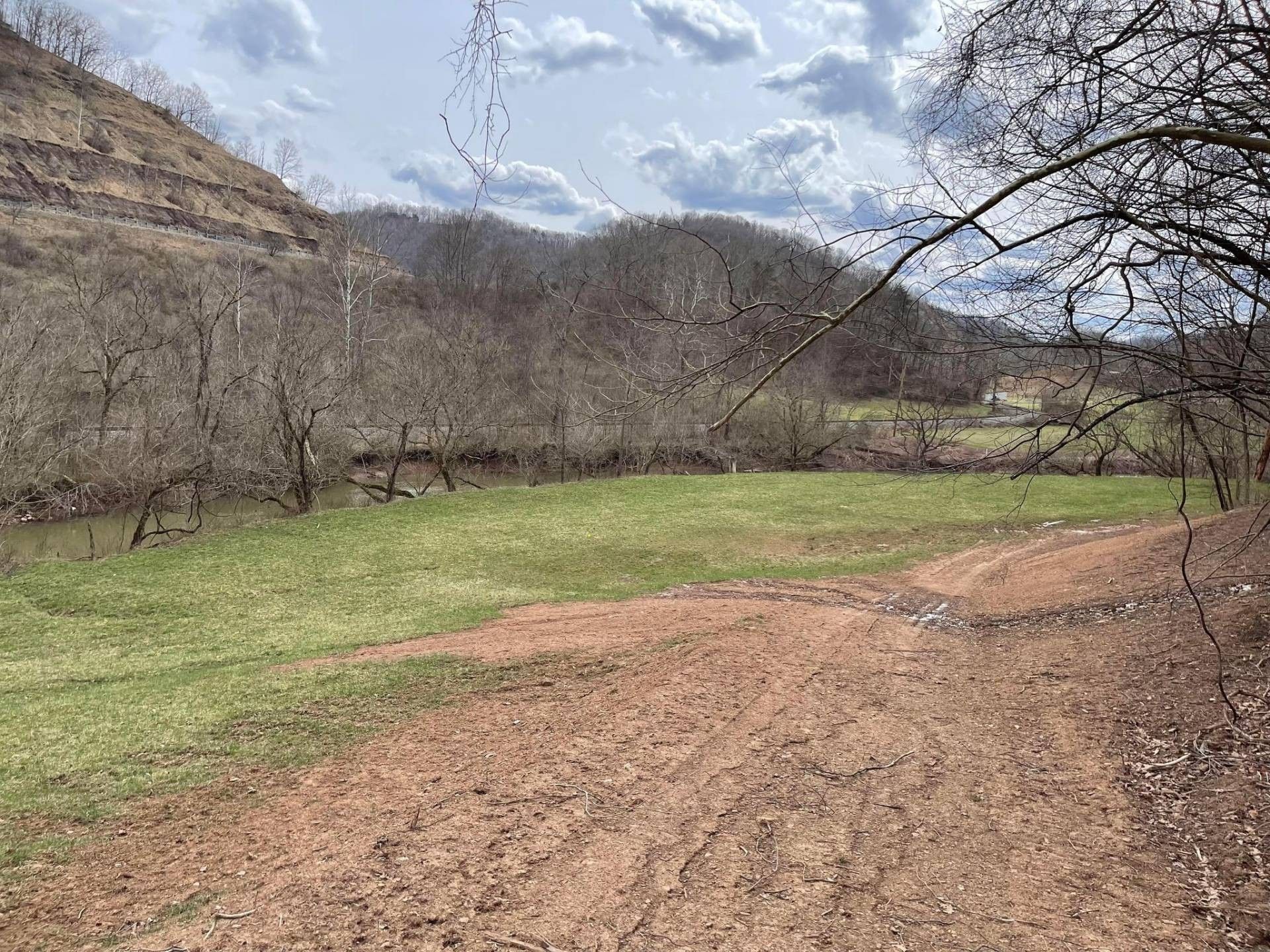 2 acres in Braxton County, West Virginia