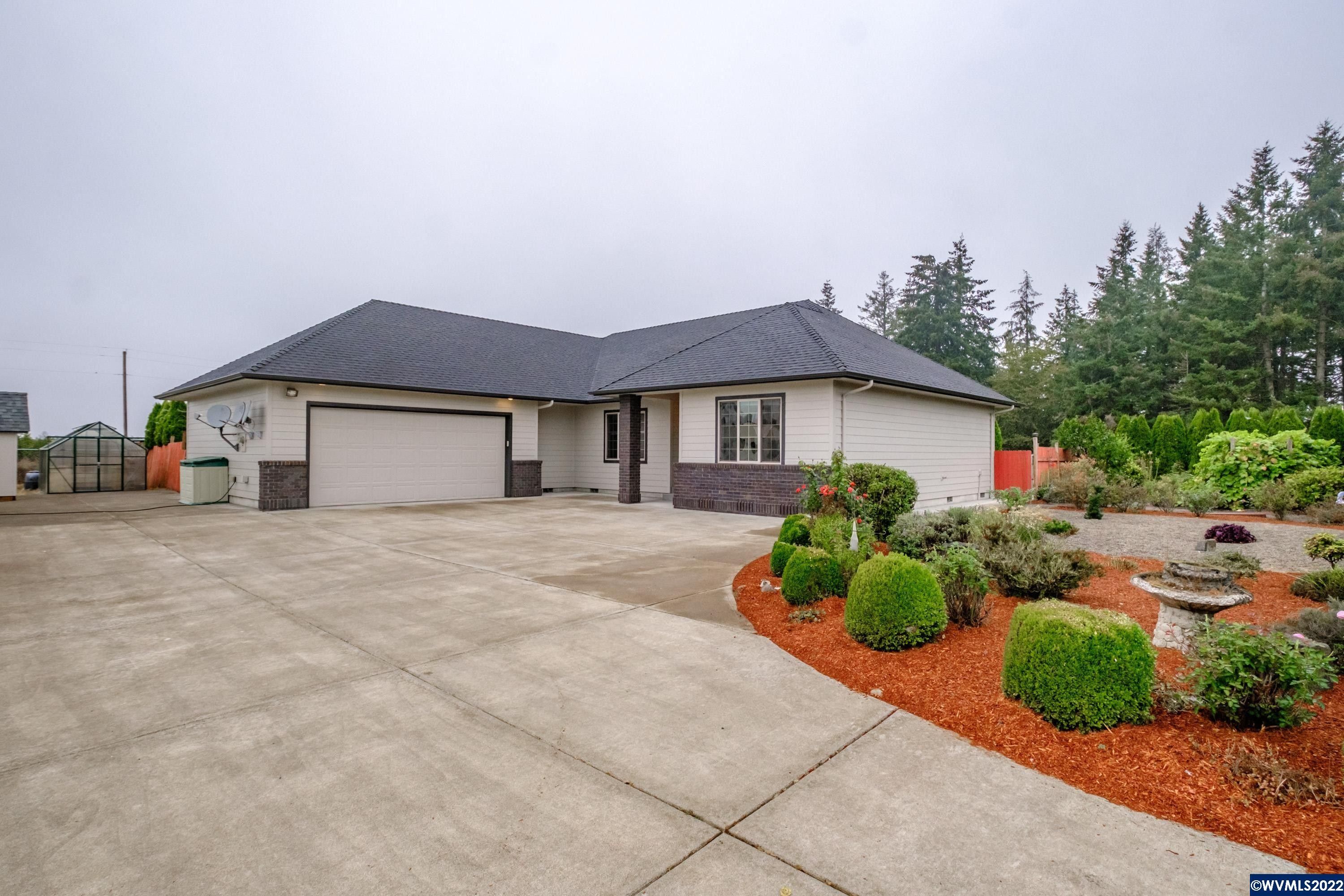 5.8 acres in Marion County, Oregon