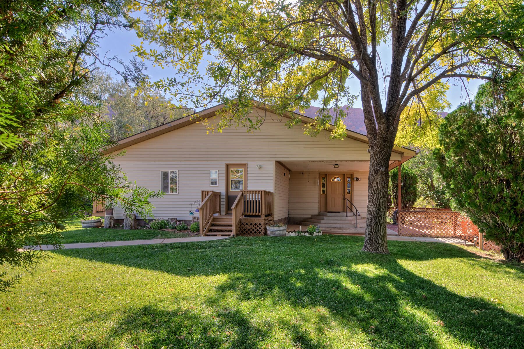 2.4 acres in Grand County, Utah