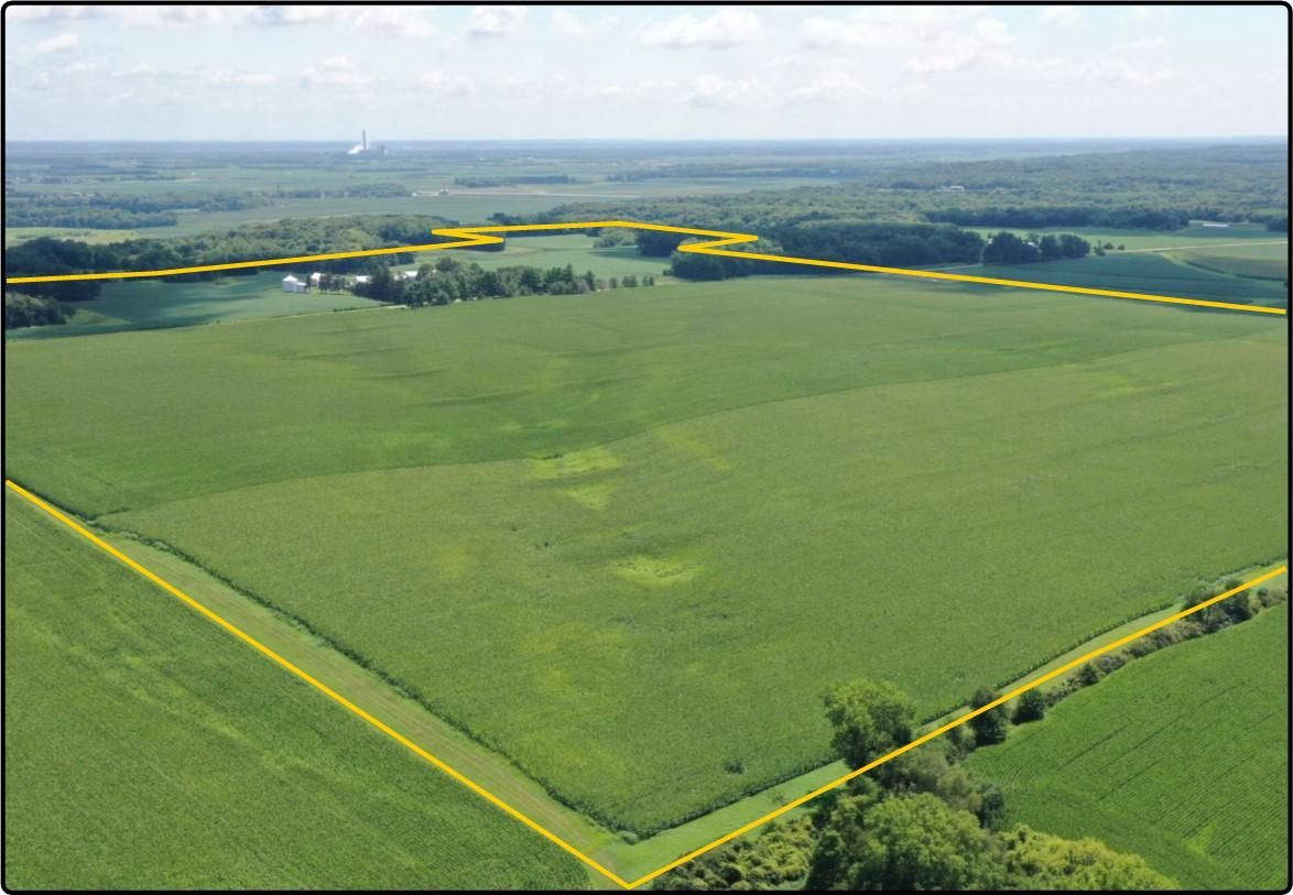 297.59 acres in Muscatine County, Iowa