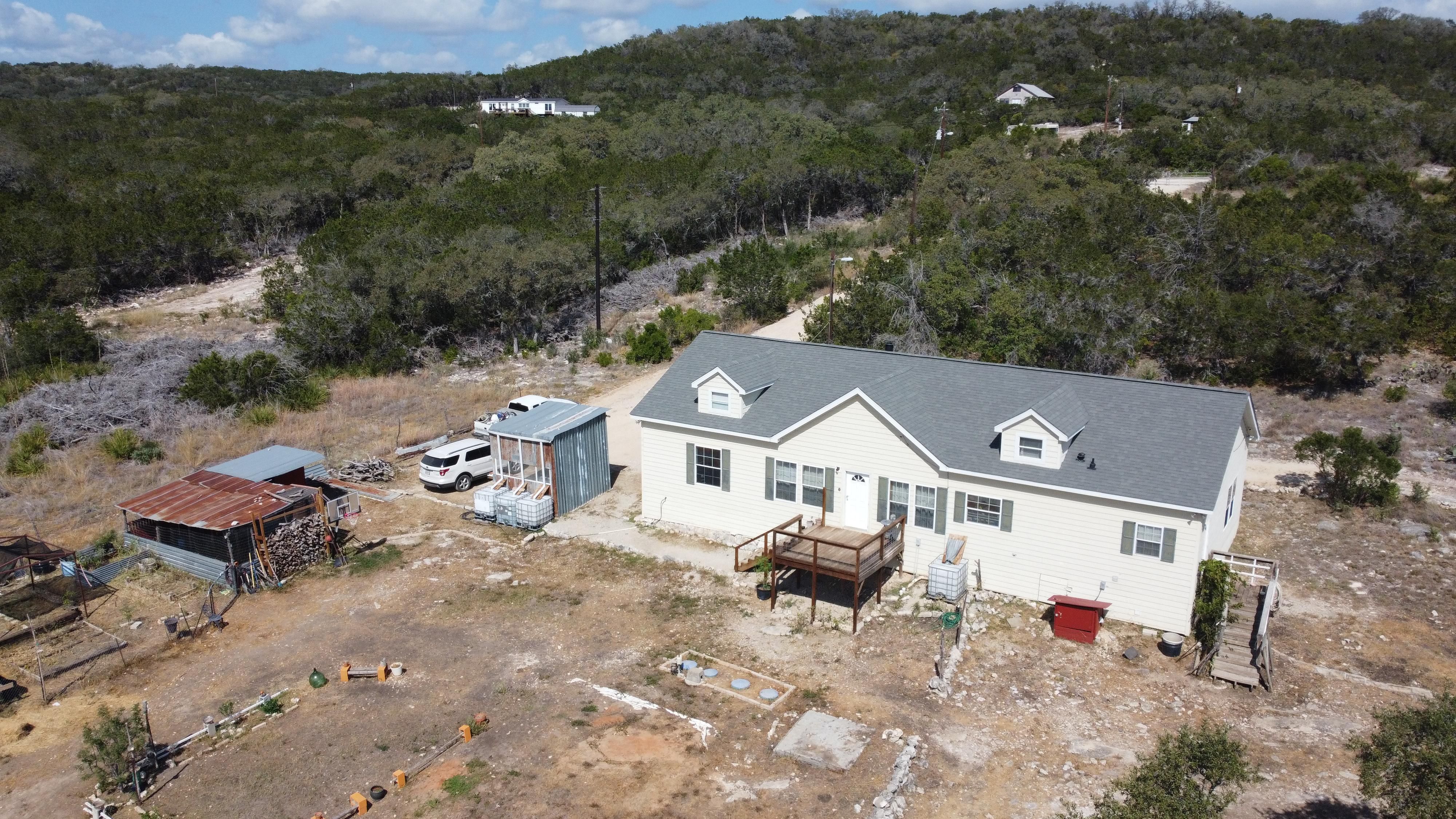 683 County Road 242, Hondo, TX 78861 MLS 1644528