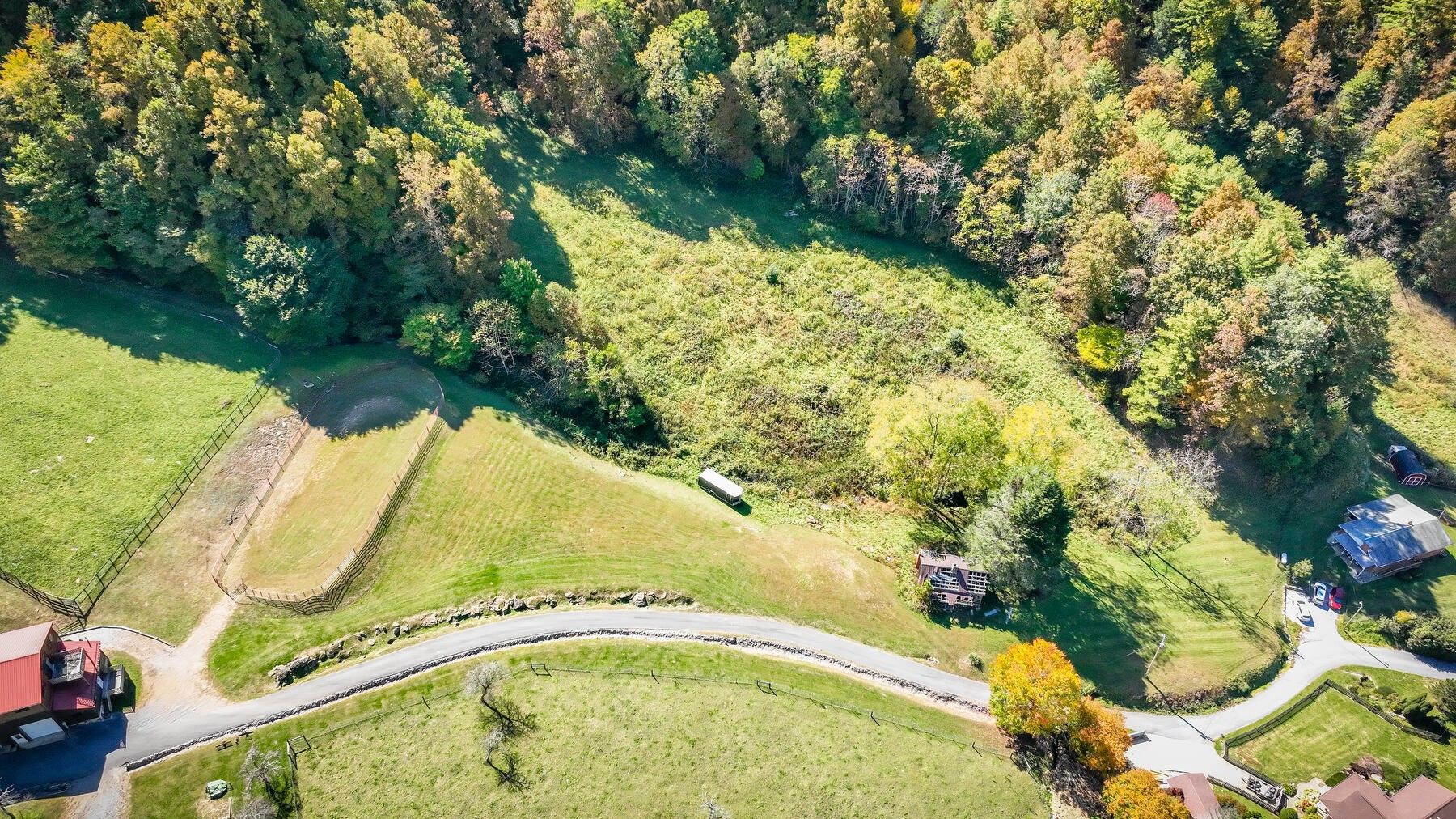 28.5 acres in Unicoi County, Tennessee