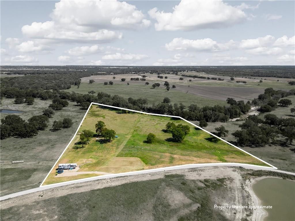 Improved Acreage Gholson, TX