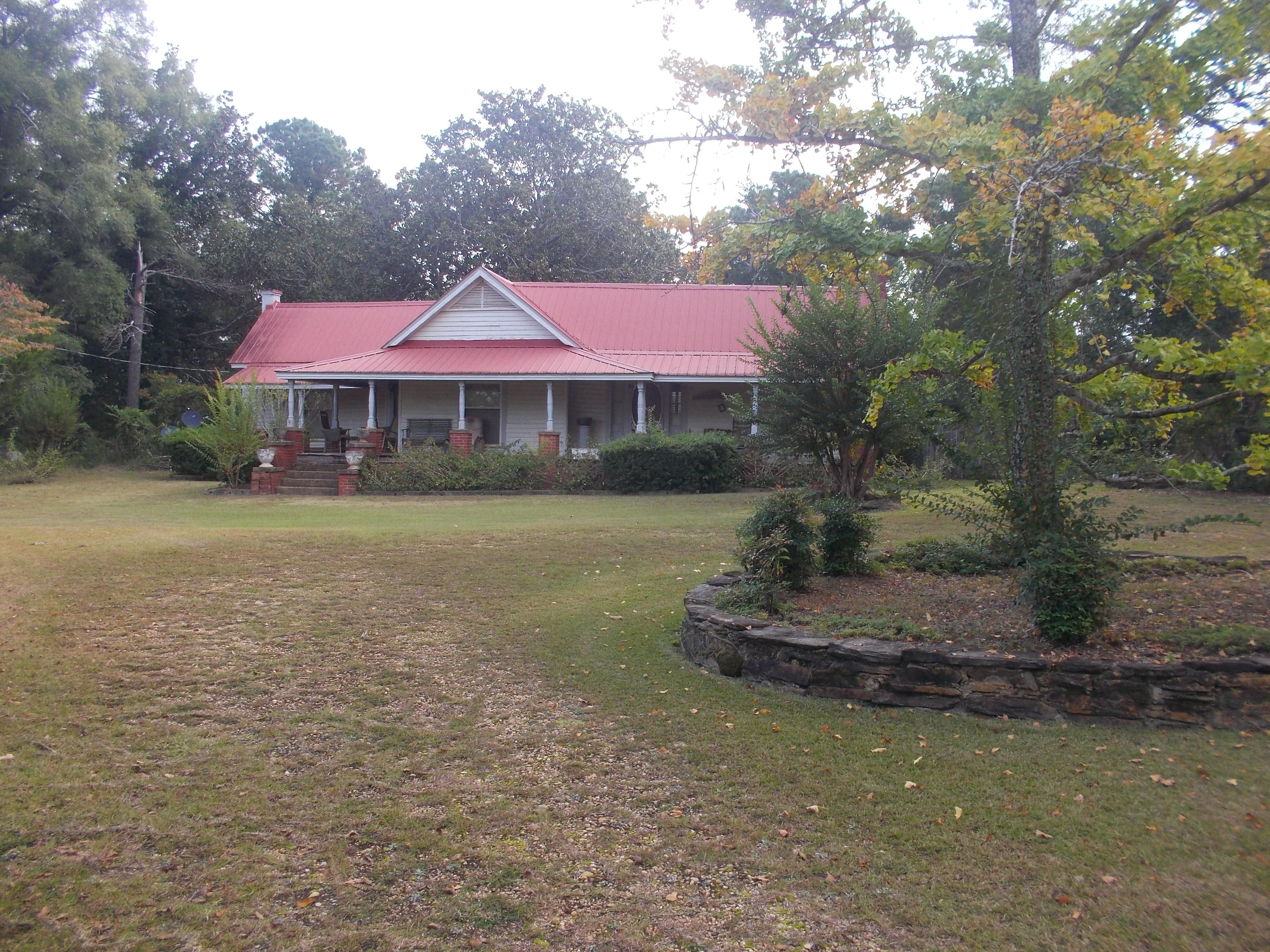 1384 Jug Factory Rd, Wetumpka, AL 36093