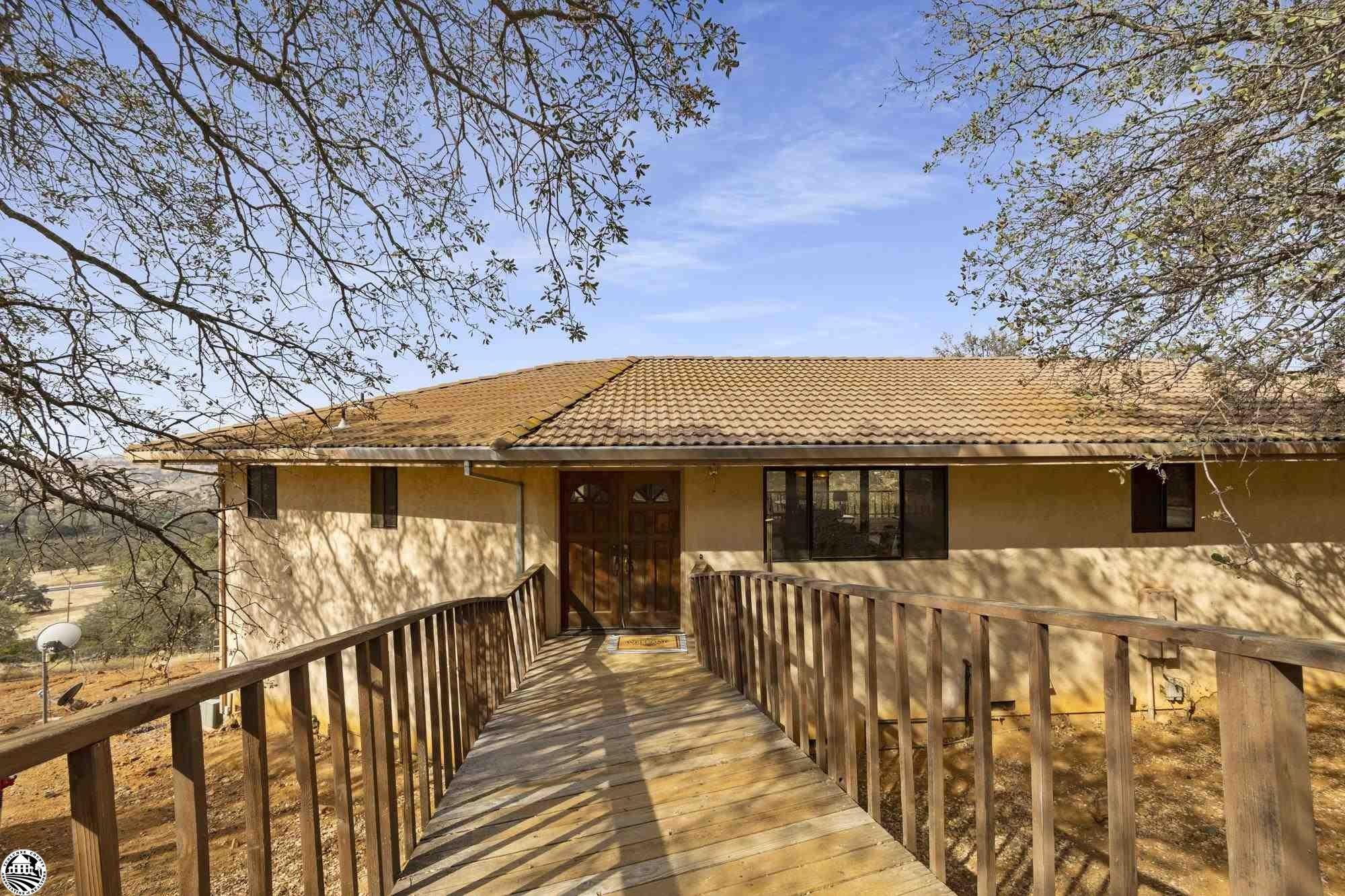 3.3 acres in Tuolumne County, California