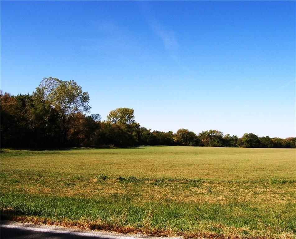 90.5 acres in Johnson County, Kansas