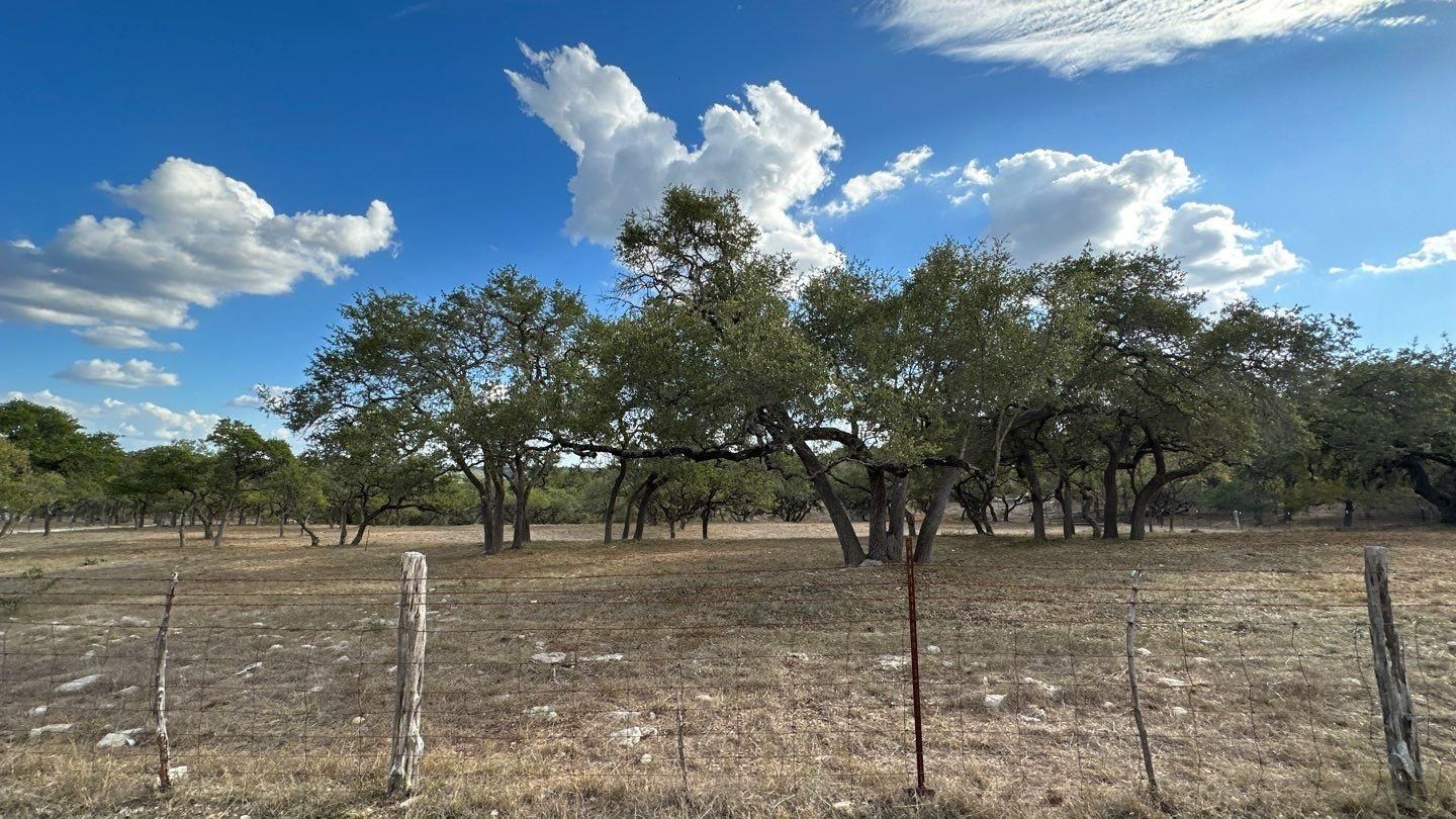 1.4 acres in Hays County, Texas