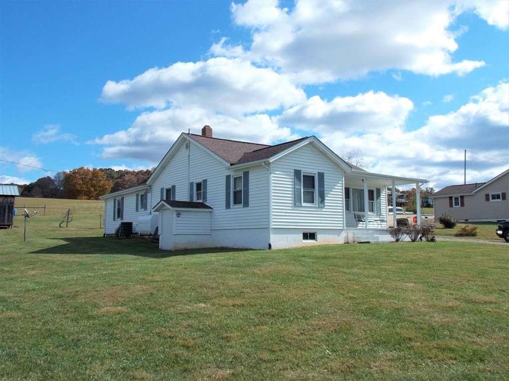 2 acres in Pulaski County, Virginia