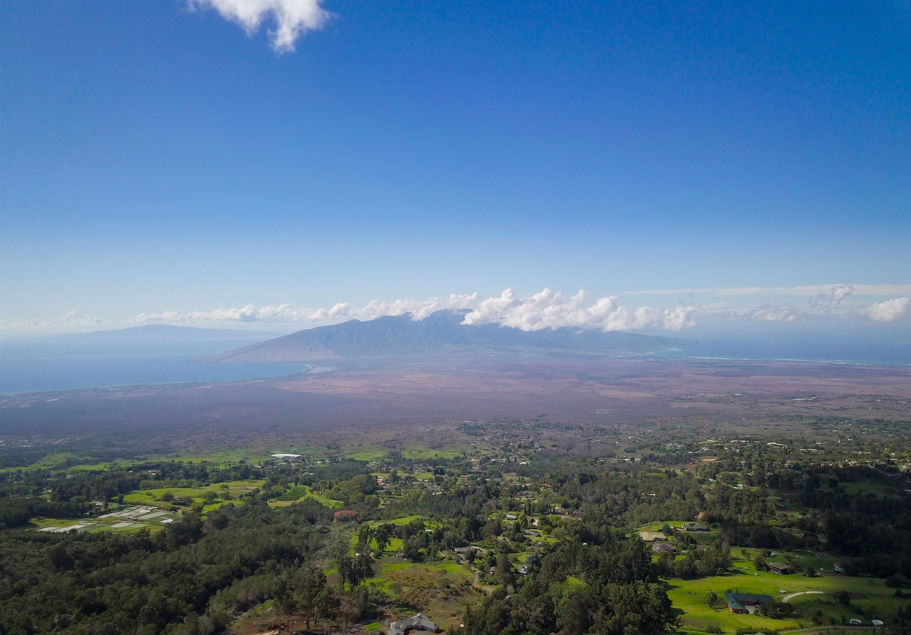 13.88 acres in Maui County, Hawaii