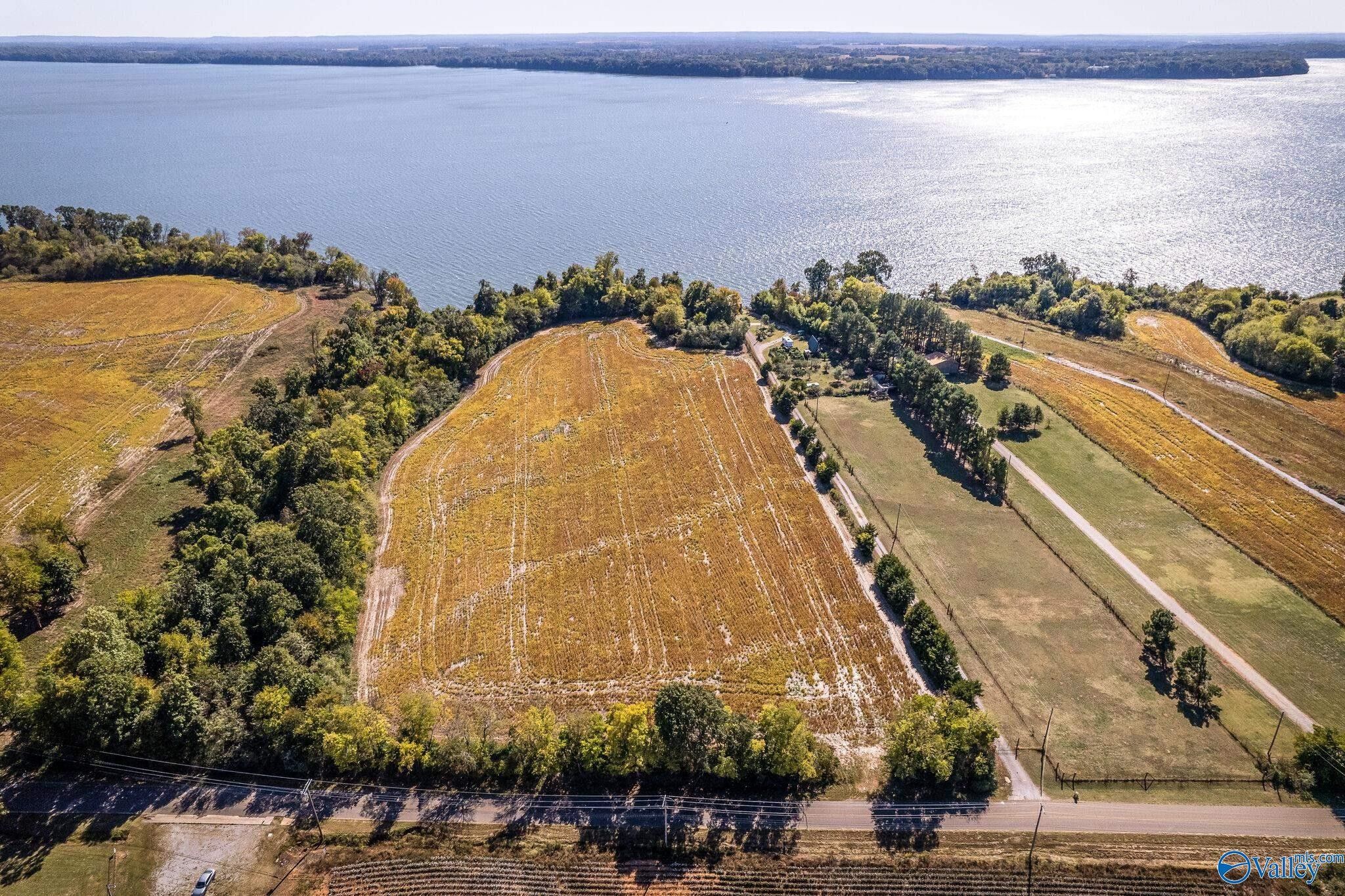 7 acres in Limestone County, Alabama