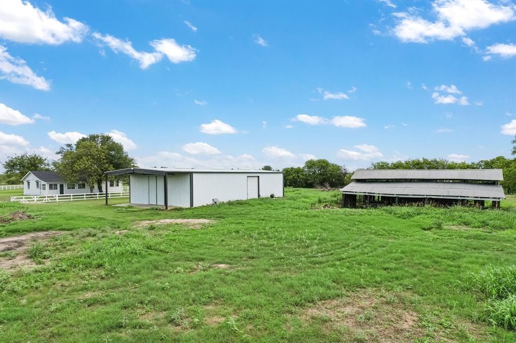 11.84 acres in Navarro County, Texas