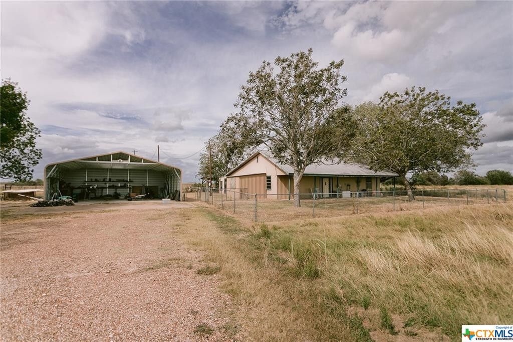 10 acres in Victoria County, Texas