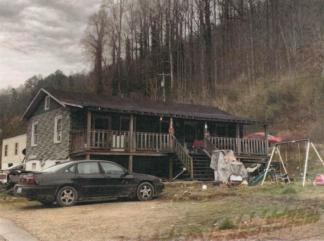 20 acres in Floyd County, Kentucky