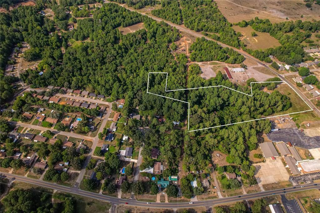 8.97 acres in Gregg County, Texas