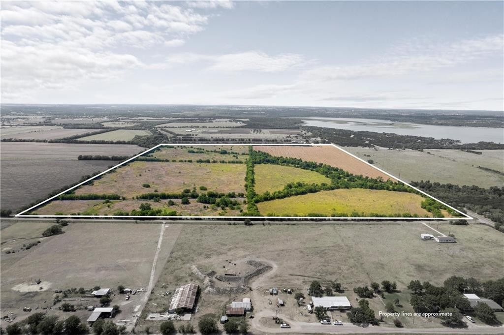 128 acres in McLennan County, Texas