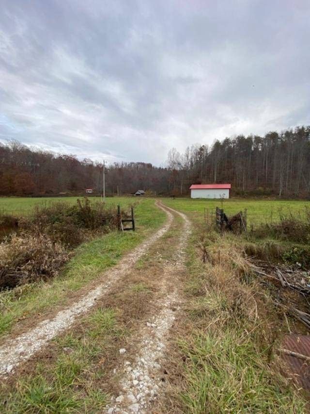 200 acres in Elliott County, Kentucky