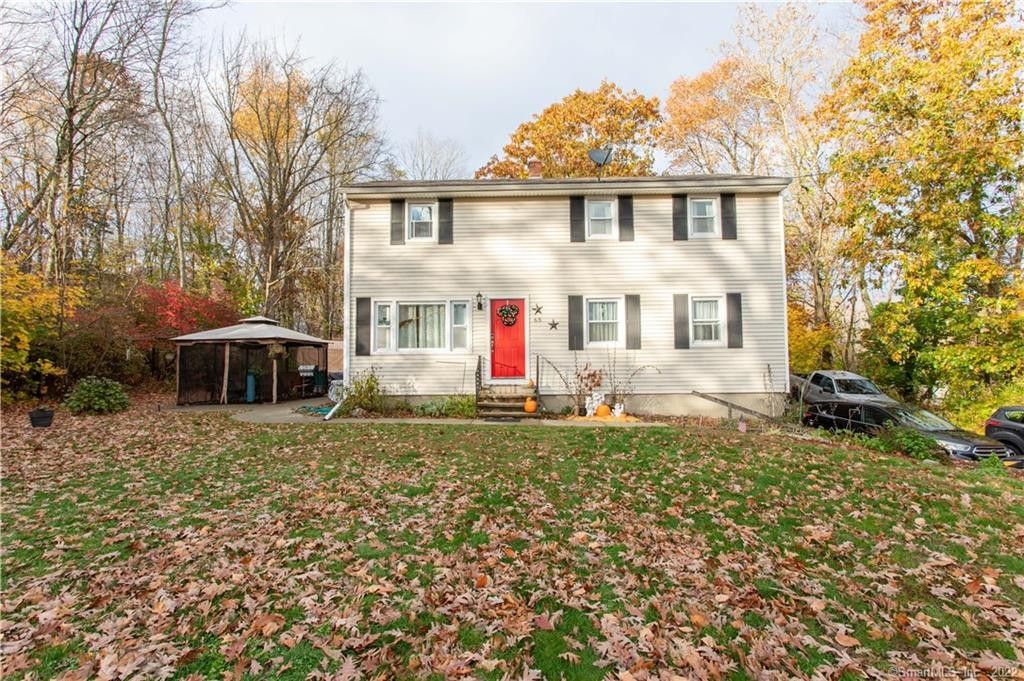 0.5 acres in New London County, Connecticut