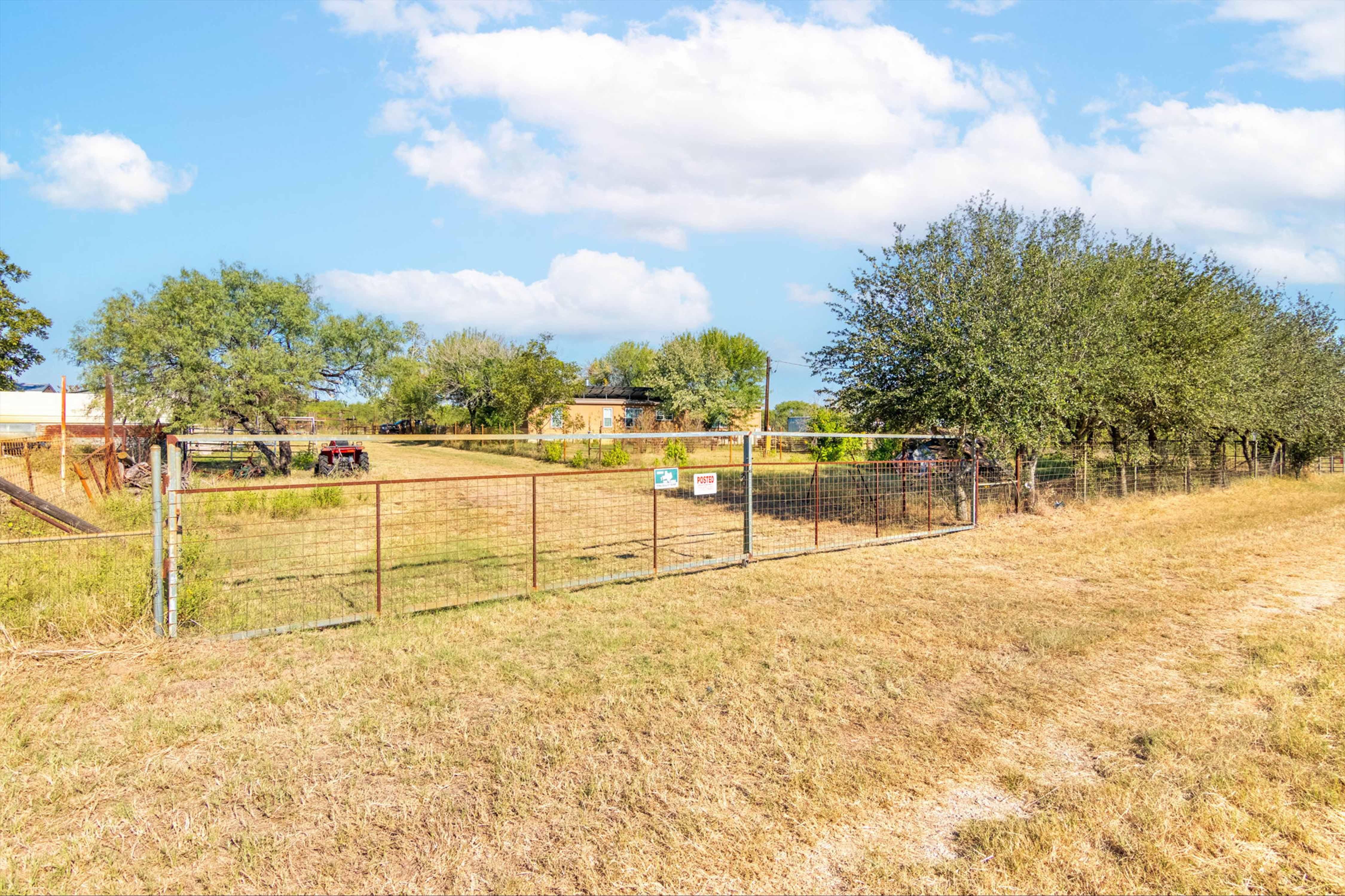 13 acres in Wilson County, Texas