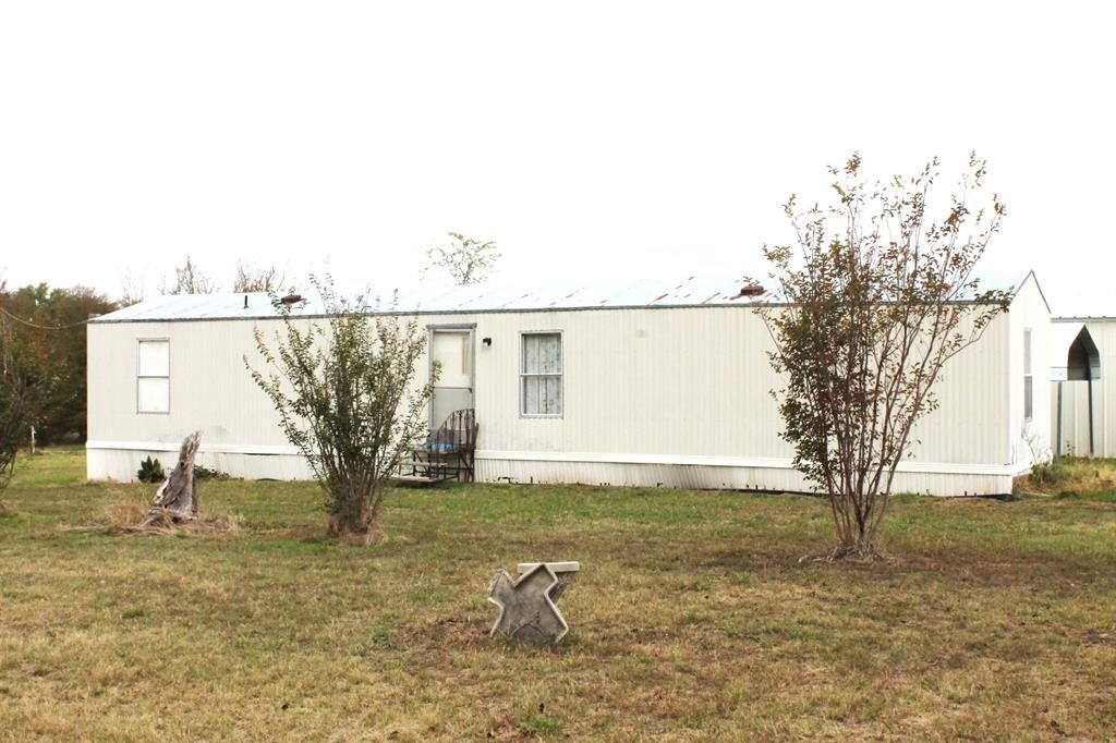 8 acres in Lamar County, Texas