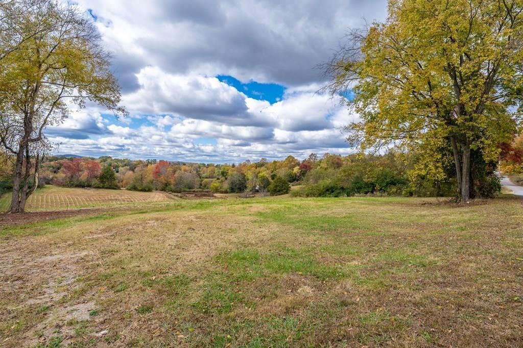 7.01 acres in White County, Tennessee