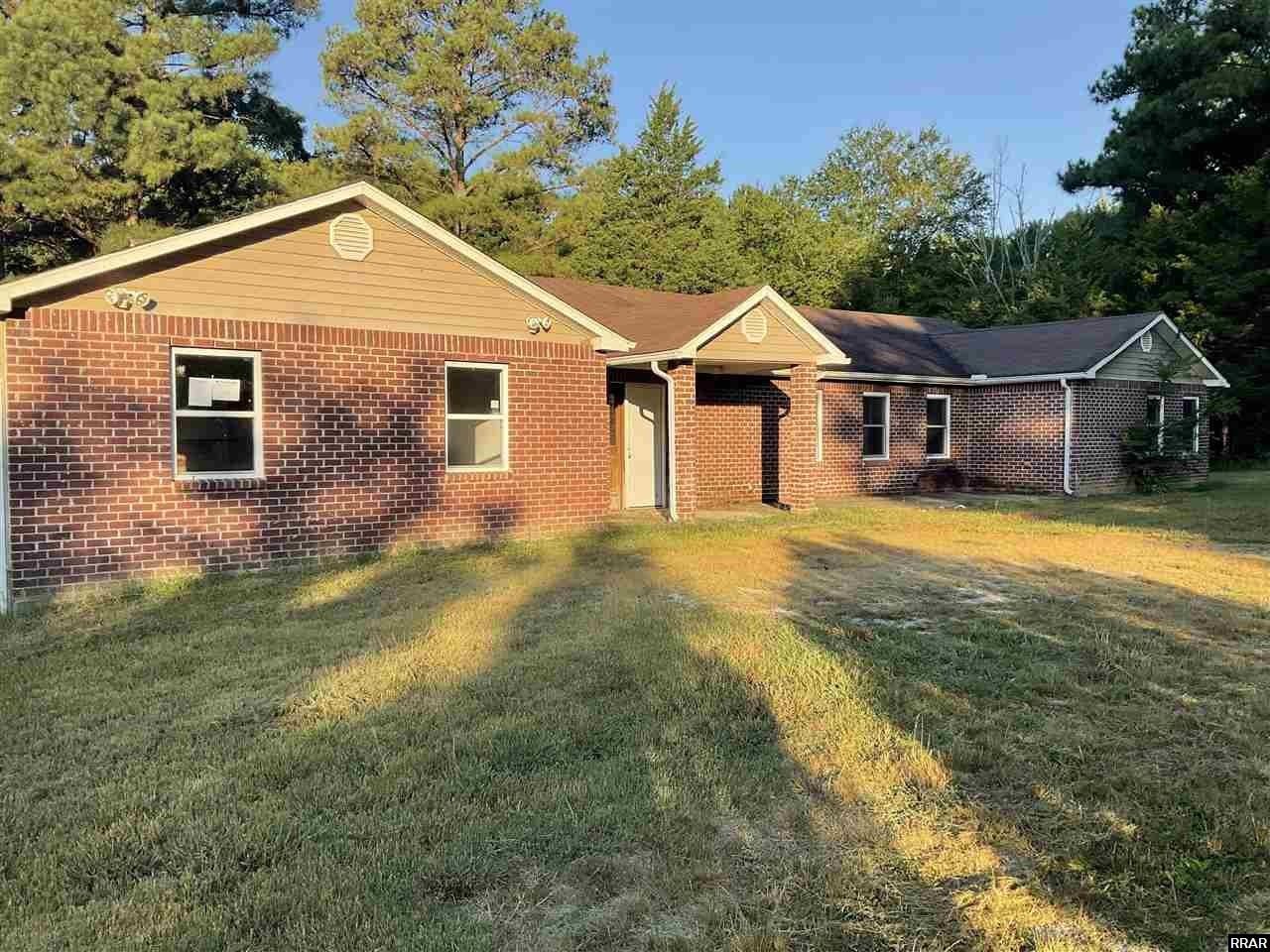 1.6 acres in Weakley County, Tennessee