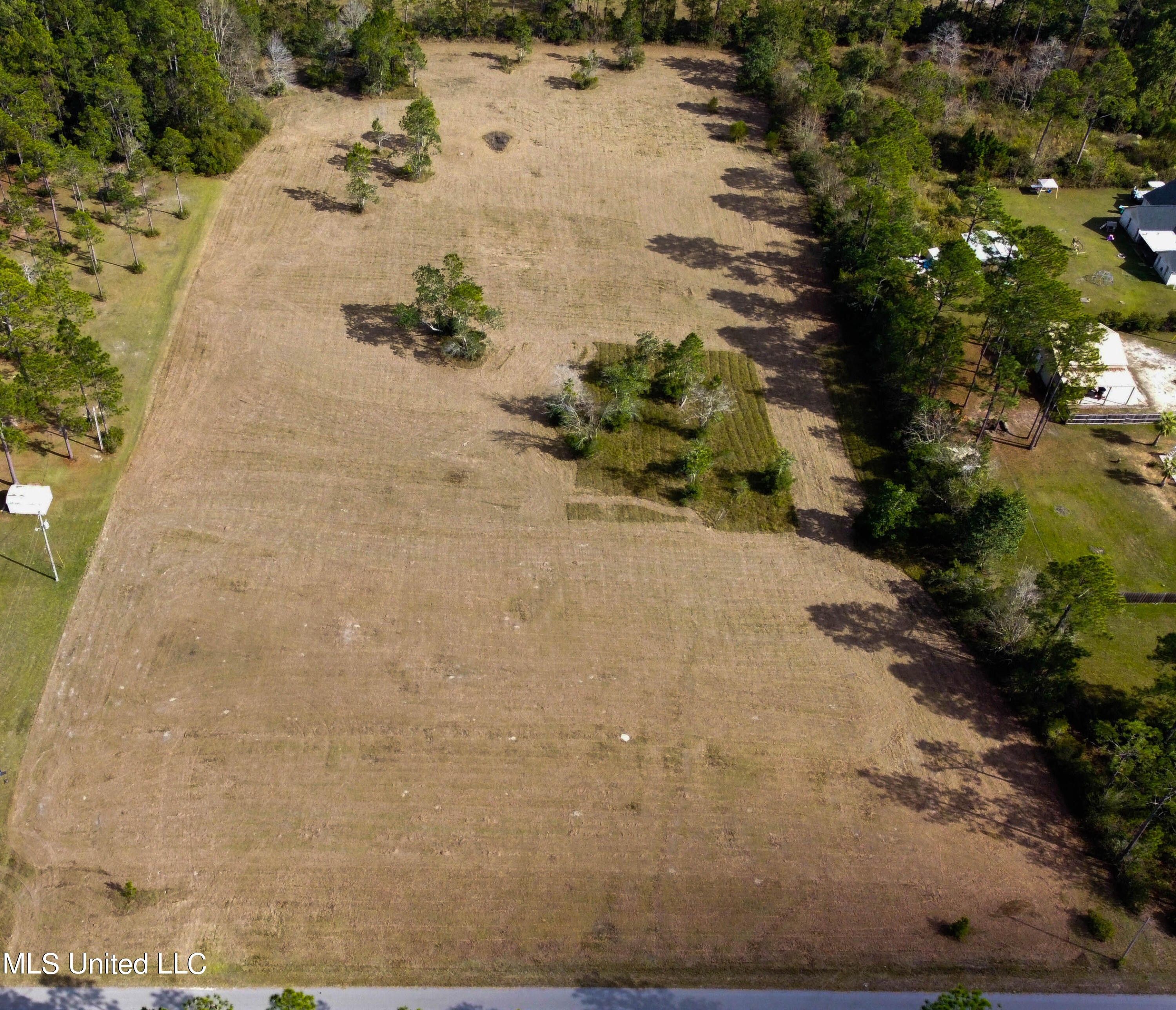 4 acres in Jackson County, Mississippi