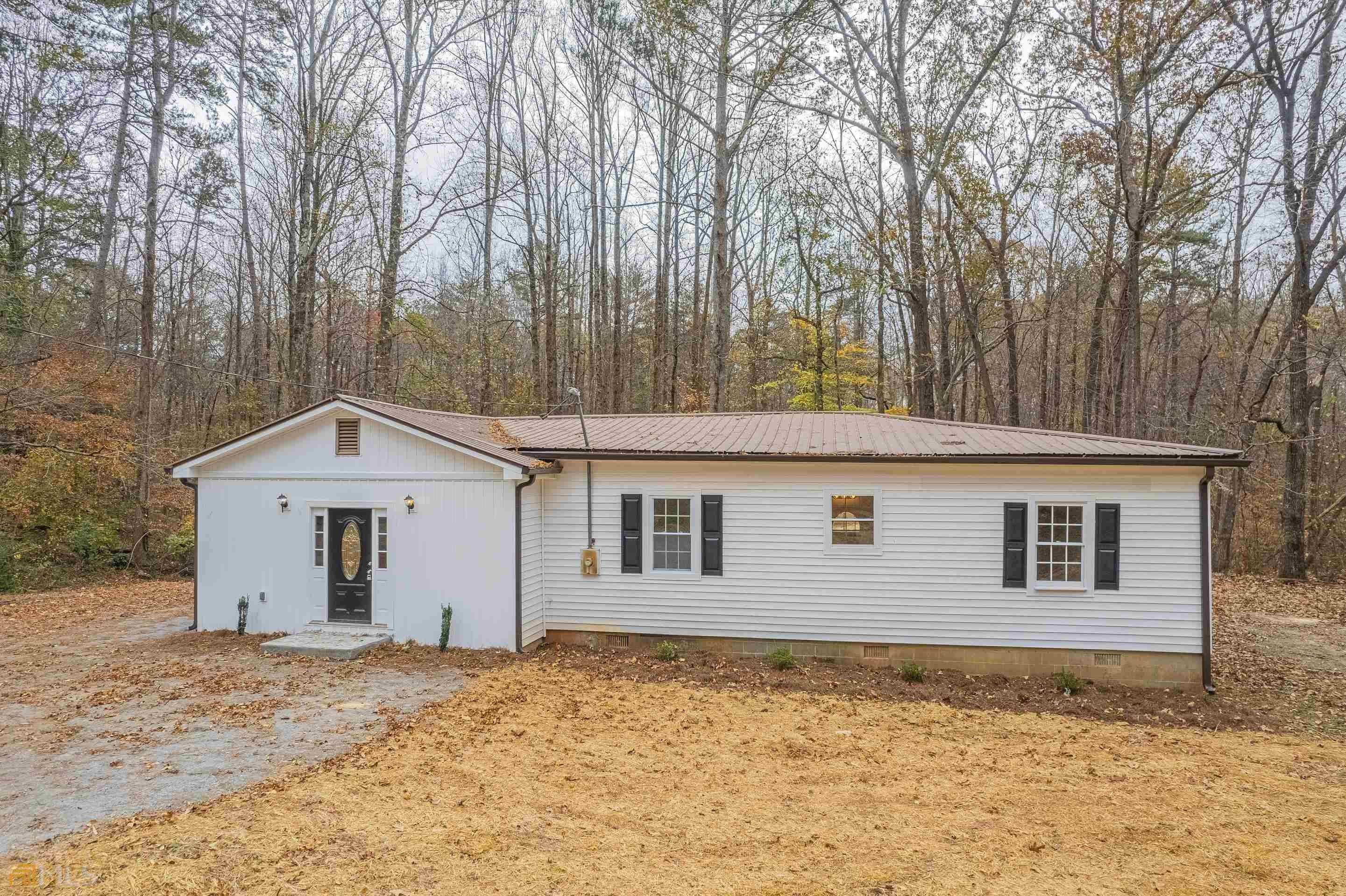 1.35 acres in Dawson County,