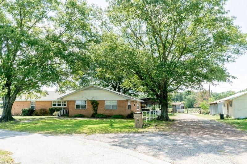 11 acres in Henderson County, Texas