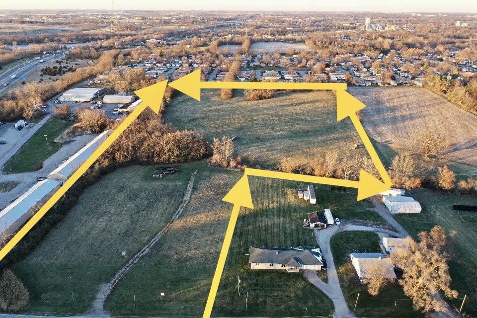 16.8 acres in McLean County, Illinois