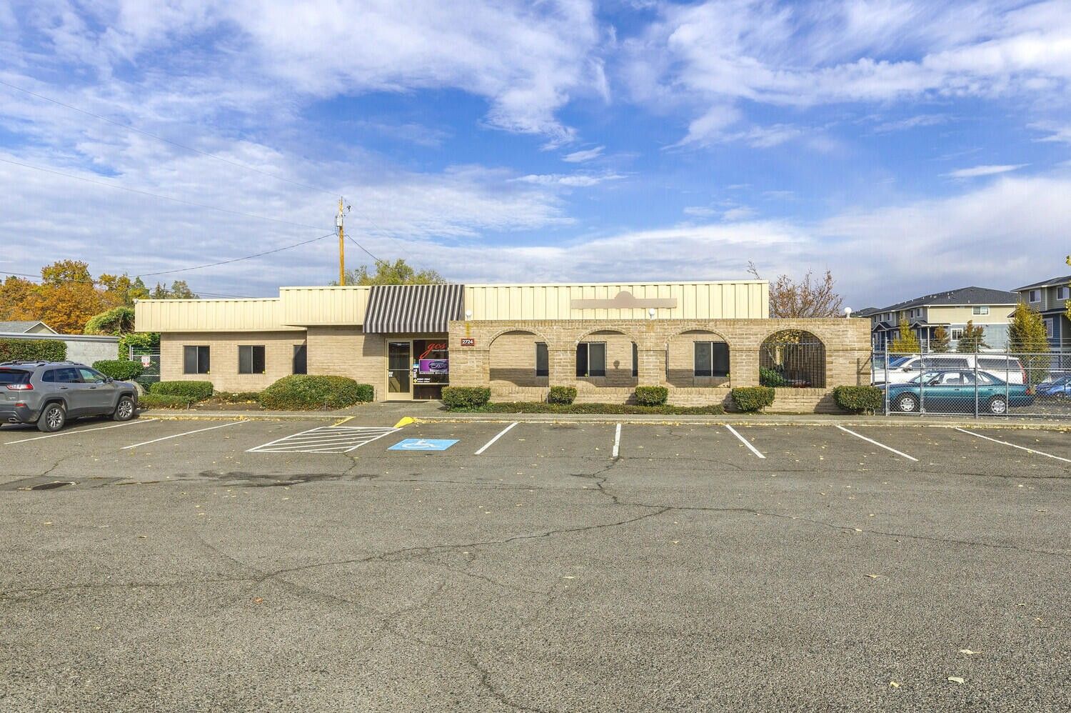 1.98 acres in Jackson County, Oregon