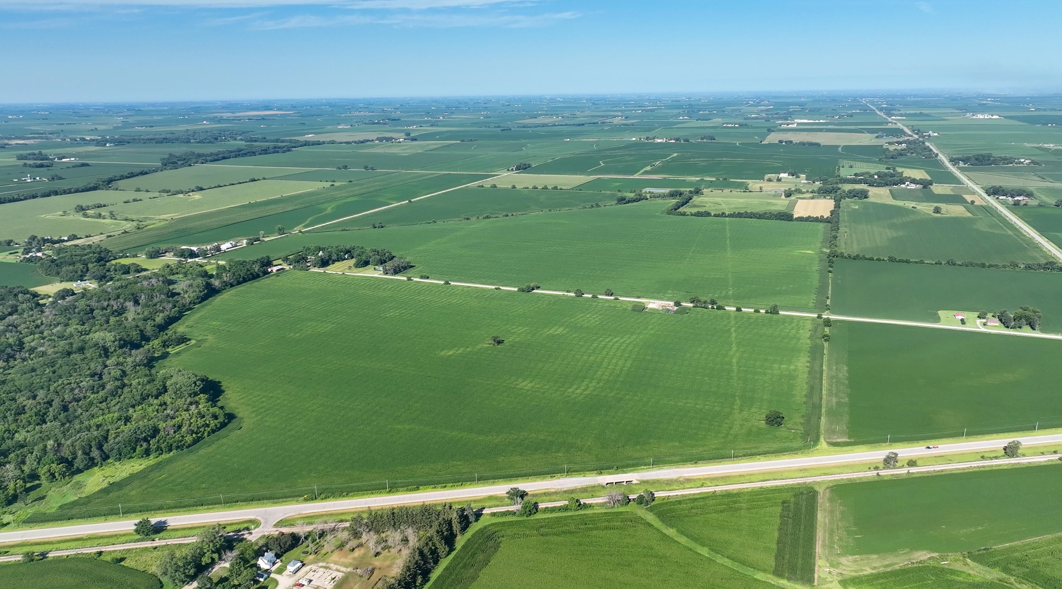 142.27 acres in Black Hawk County, Iowa