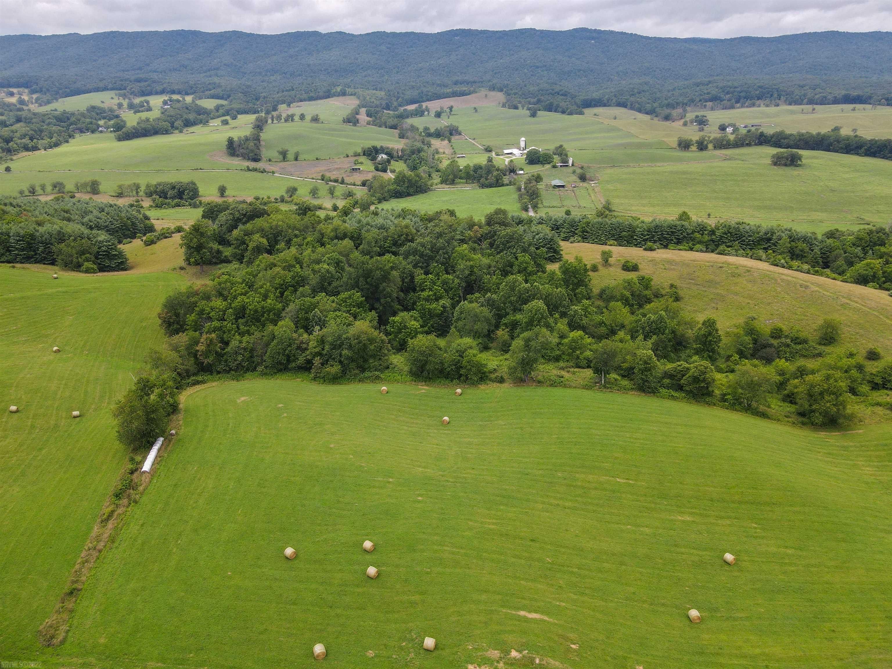 713.25 acres in Pulaski County, Virginia
