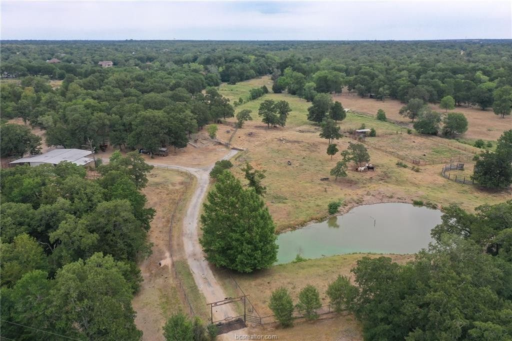 5 acres in Brazos County, Texas