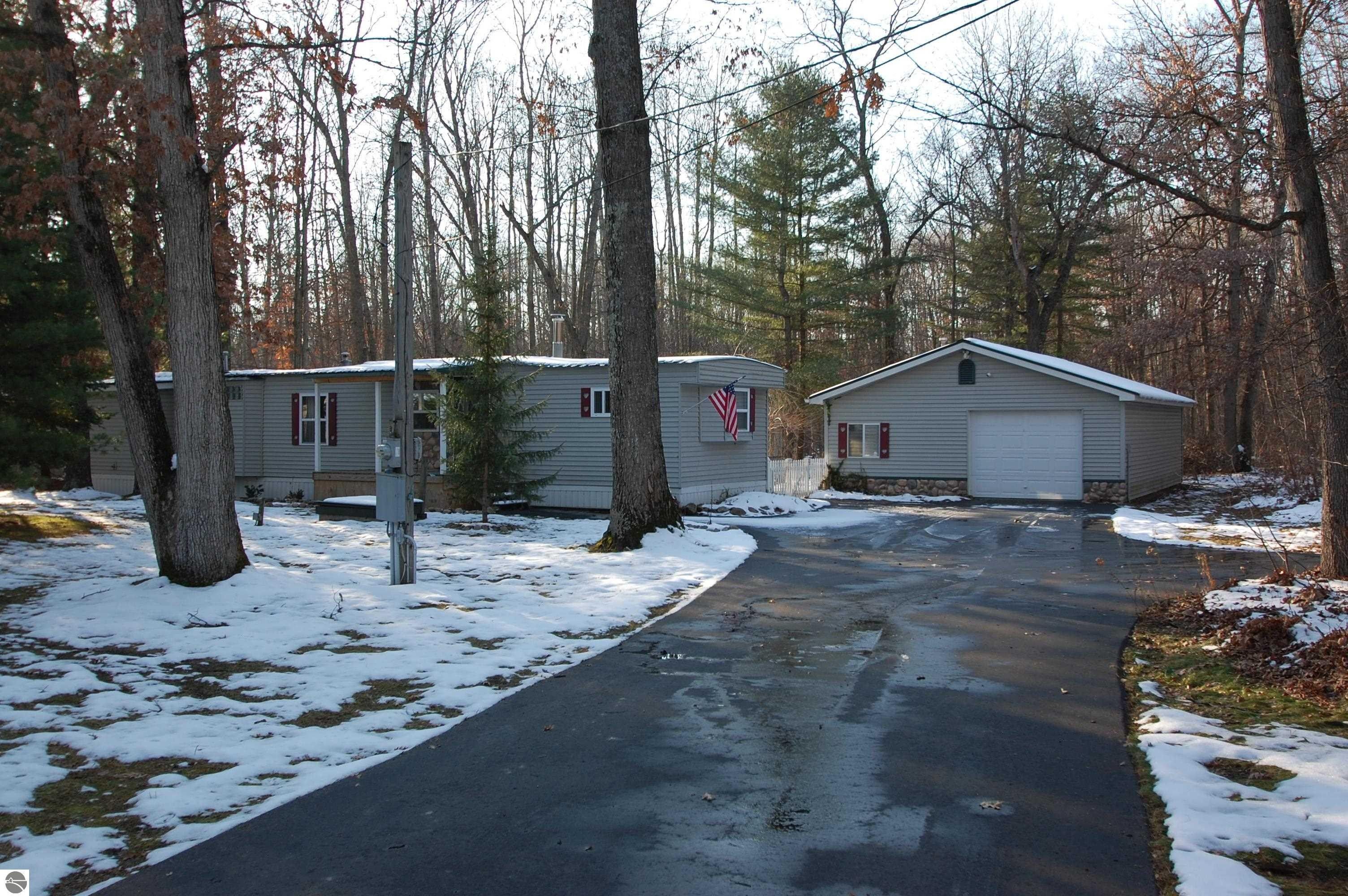 5 acres in Ogemaw County, Michigan