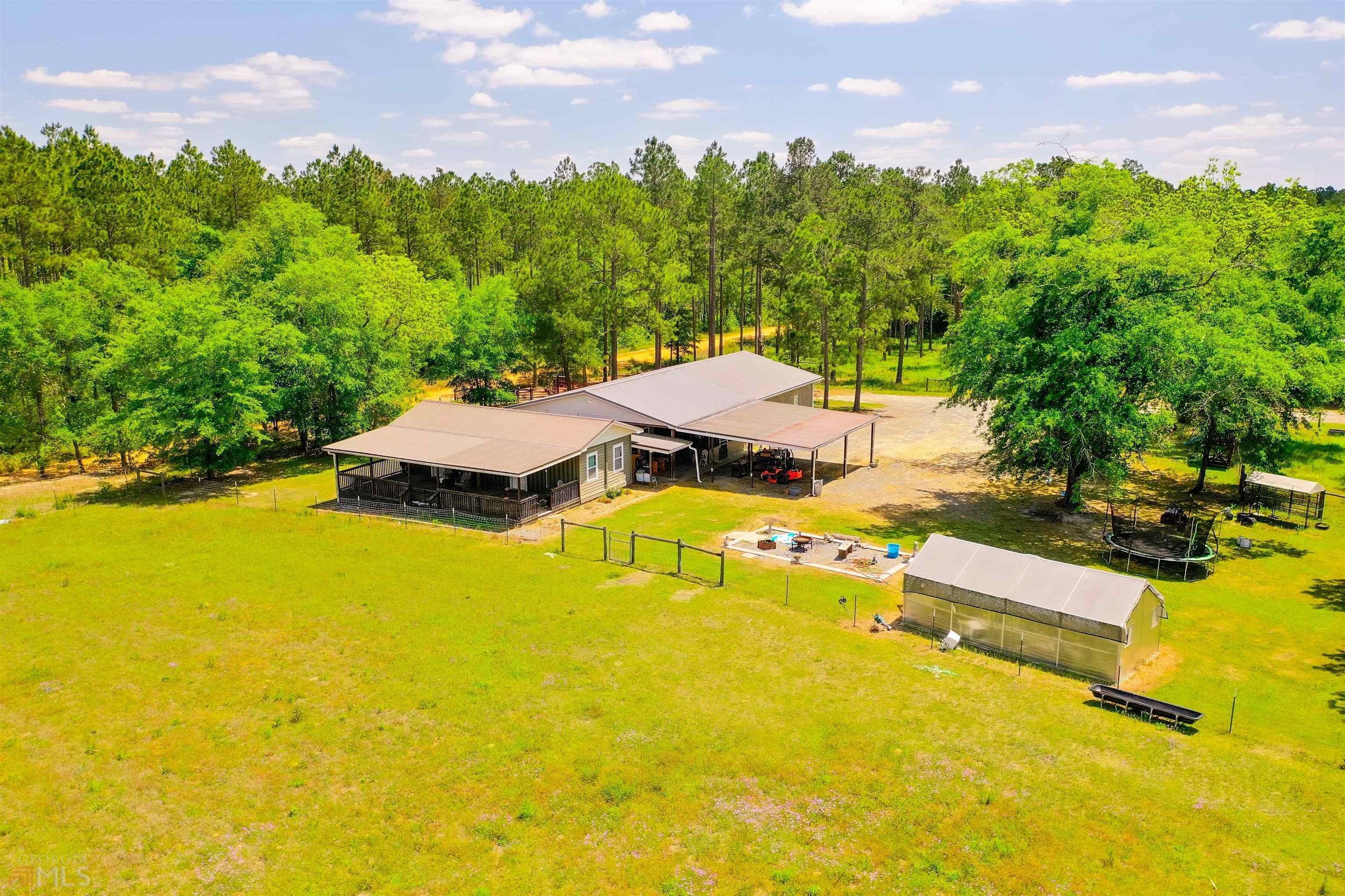 10.5 acres in Ben Hill County,