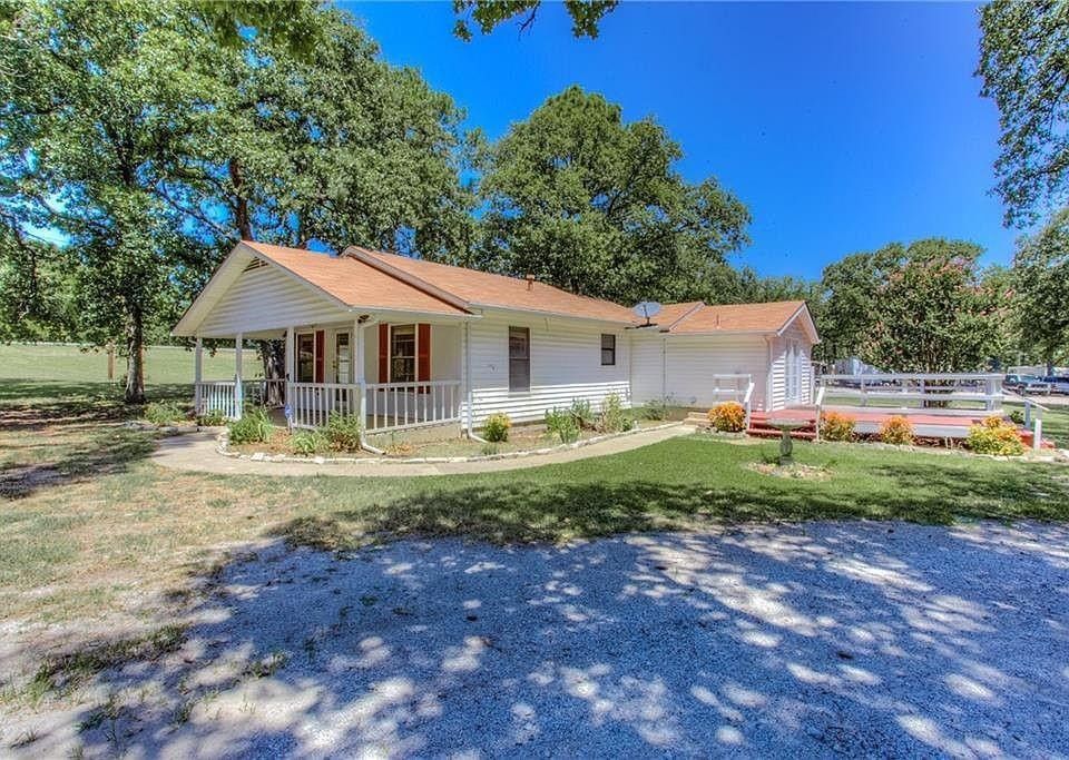 1 acres in Tarrant County, Texas