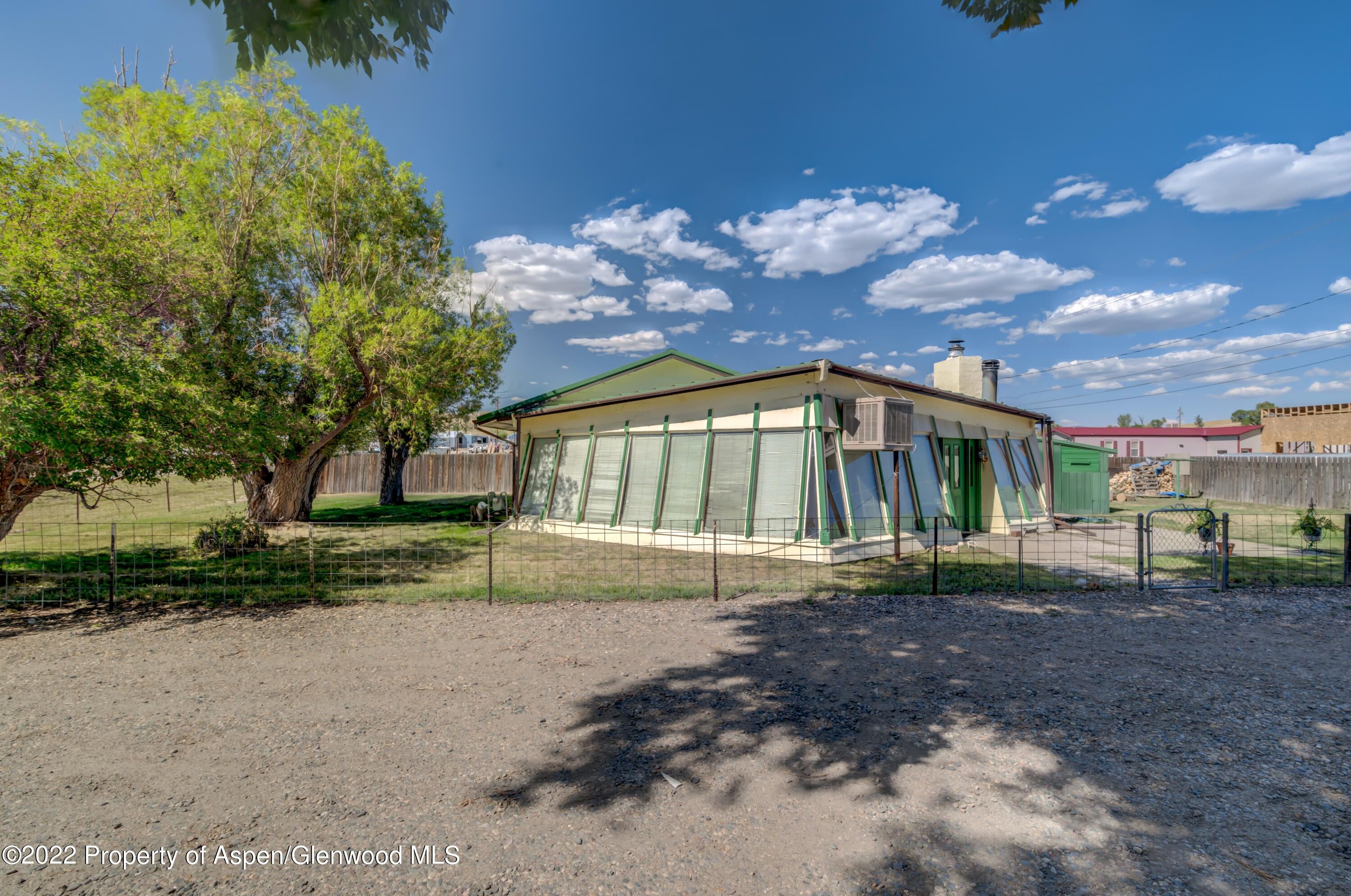 2 acres in Moffat County, Colorado