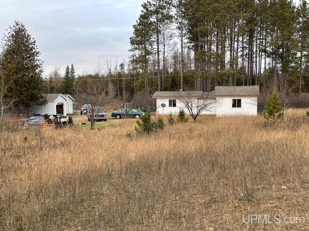 30 acres in Dickinson County, Michigan