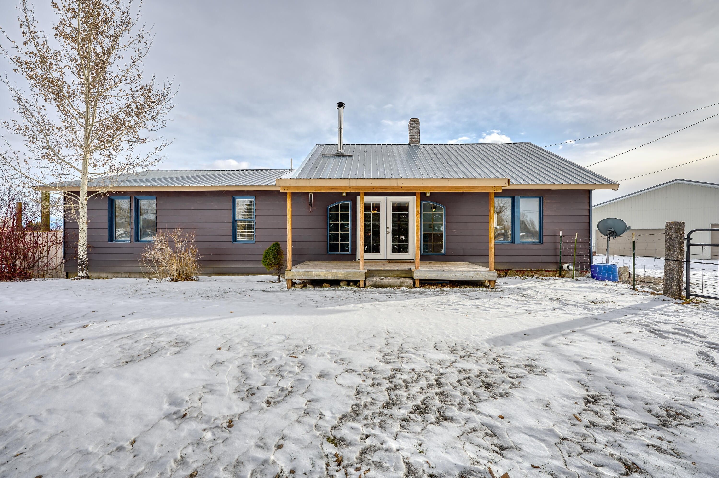 2.5 acres in Deer Lodge County, Montana