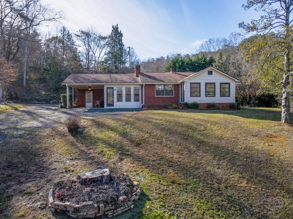 4.74 acres in Macon County, North Carolina