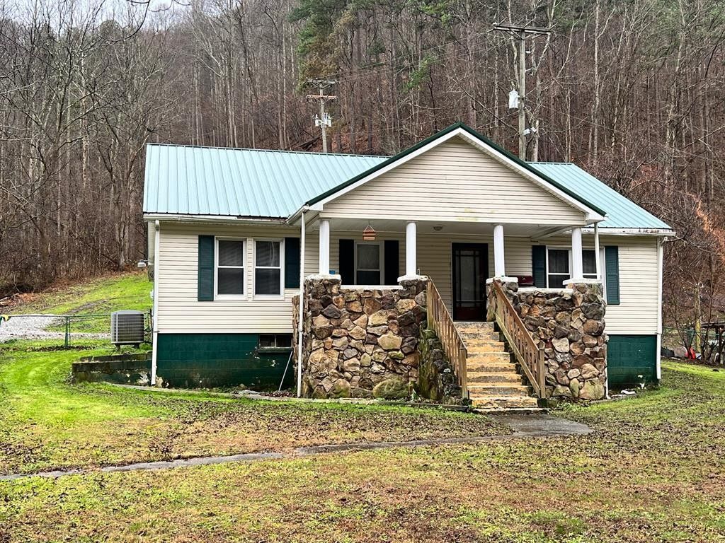 8.5 acres in Pike County, Kentucky