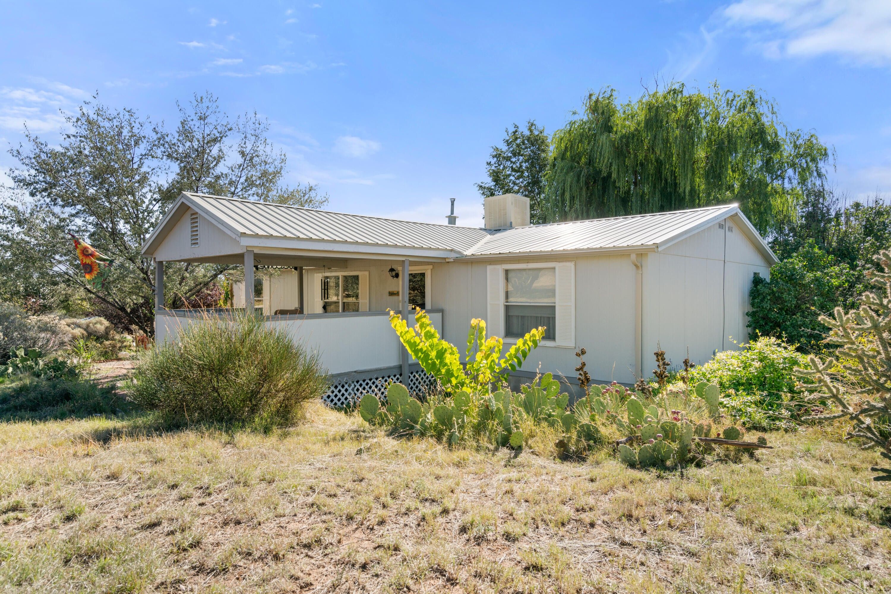 1.25 acres in Santa Fe County, New Mexico