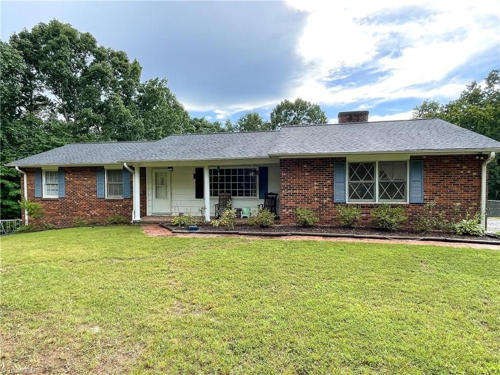 2 acres in Stokes County, North Carolina