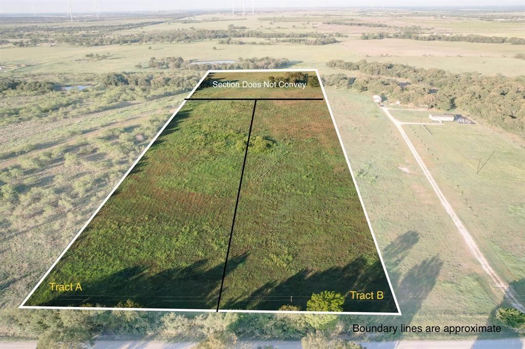 4.91 acres in Navarro County, Texas