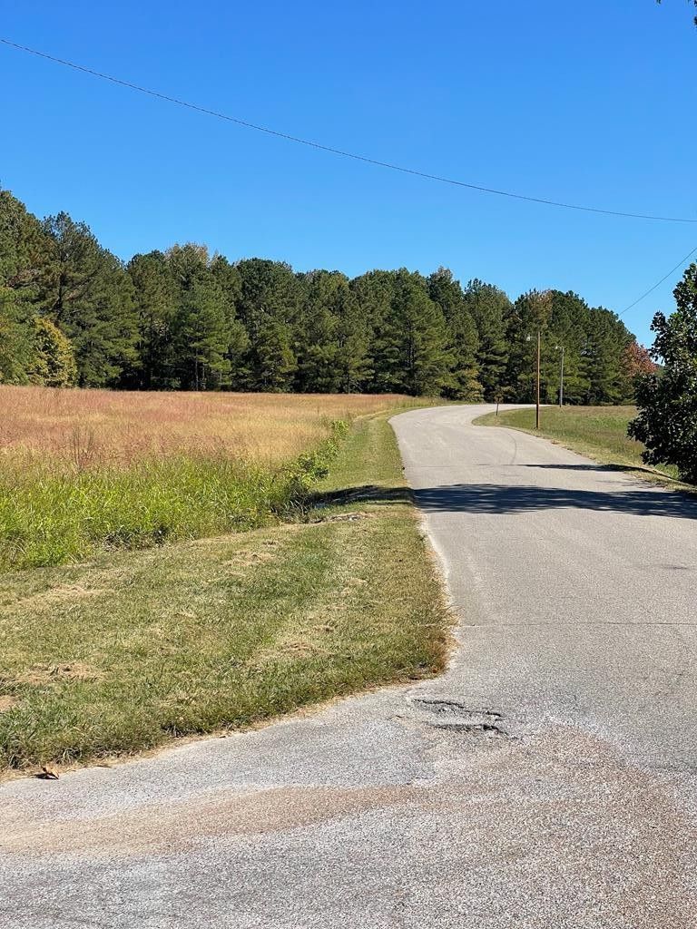 2 acres in Carroll County, Tennessee