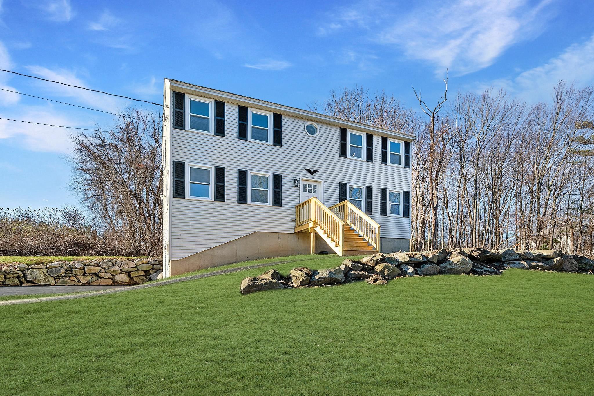 2.91 acres in Rockingham County, New Hampshire